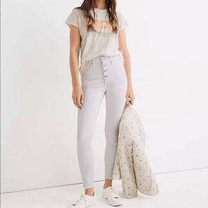 BNWT 10" High-Rise Skinny Crop Jeans in Pure White
